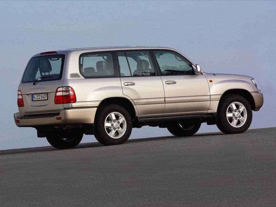  Toyota Land Cruiser 100 VX 2002 года  (фото 5 из 23)